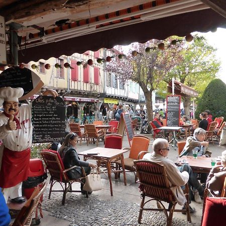 Gite De La Bastide - Typique De Mirepoix เมียร์พัวซ์ ภายนอก รูปภาพ